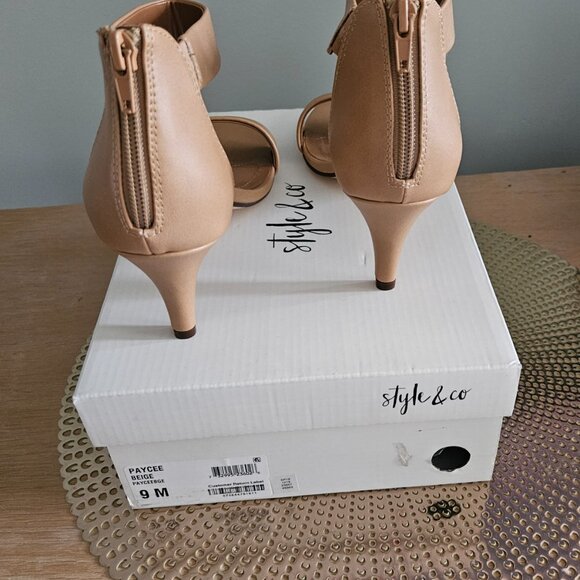 Perfect Summer sandal - Picture 3 of 3